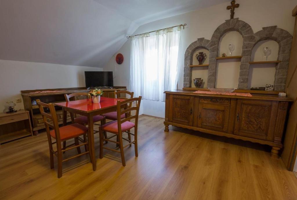Apartman Pod Nehajem Apartment Сен Екстериор снимка