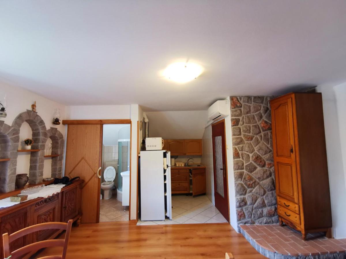 Apartman Pod Nehajem Apartment Сен Екстериор снимка